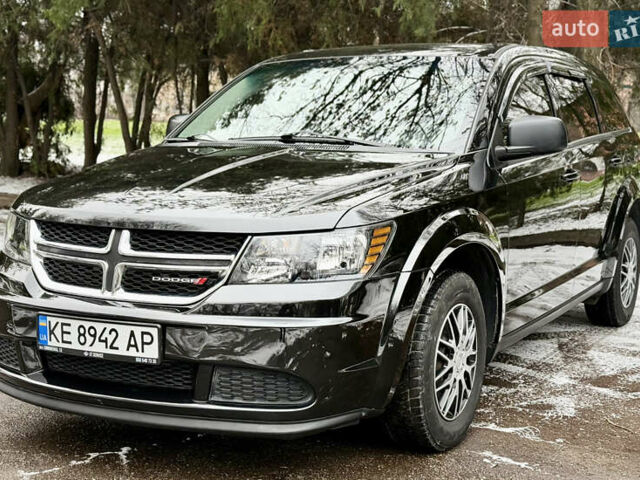 Черный Додж Джорни, объемом двигателя 2.36 л и пробегом 230 тыс. км за 9500 $, фото 4 на Automoto.ua