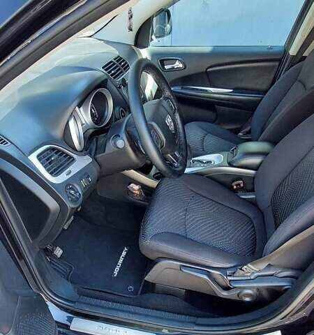 Чорний Додж Джорні, об'ємом двигуна 2.4 л та пробігом 132 тис. км за 13000 $, фото 8 на Automoto.ua