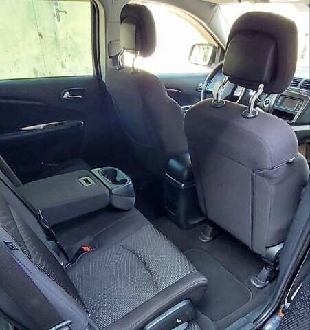 Чорний Додж Джорні, об'ємом двигуна 2.4 л та пробігом 132 тис. км за 13000 $, фото 11 на Automoto.ua