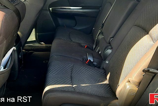 Черный Додж Джорни, объемом двигателя 2.4 л и пробегом 290 тыс. км за 10500 $, фото 6 на Automoto.ua