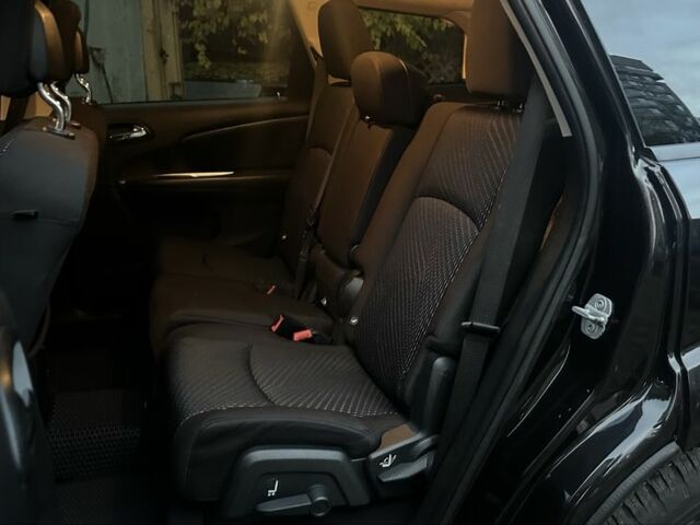 Чорний Додж Джорні, об'ємом двигуна 2.4 л та пробігом 250 тис. км за 9000 $, фото 8 на Automoto.ua