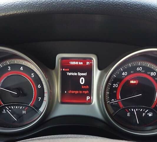 Чорний Додж Джорні, об'ємом двигуна 2.4 л та пробігом 132 тис. км за 13000 $, фото 13 на Automoto.ua