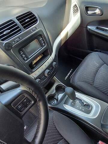 Чорний Додж Джорні, об'ємом двигуна 2.4 л та пробігом 132 тис. км за 13000 $, фото 7 на Automoto.ua