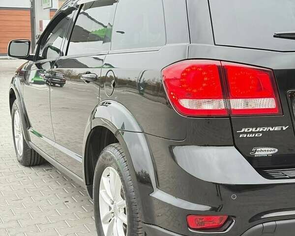 Черный Додж Джорни, объемом двигателя 3.6 л и пробегом 158 тыс. км за 11800 $, фото 4 на Automoto.ua