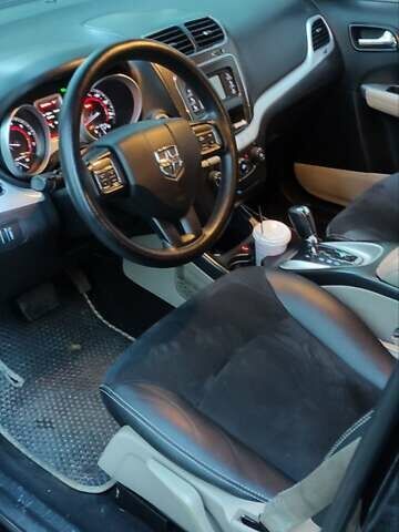 Черный Додж Джорни, объемом двигателя 2.36 л и пробегом 292 тыс. км за 9100 $, фото 5 на Automoto.ua