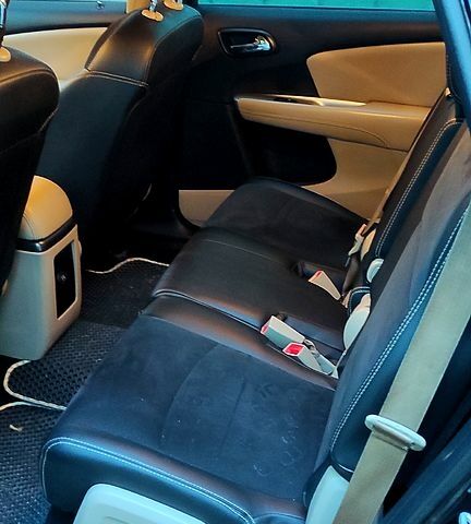 Черный Додж Джорни, объемом двигателя 2.4 л и пробегом 291 тыс. км за 9150 $, фото 6 на Automoto.ua