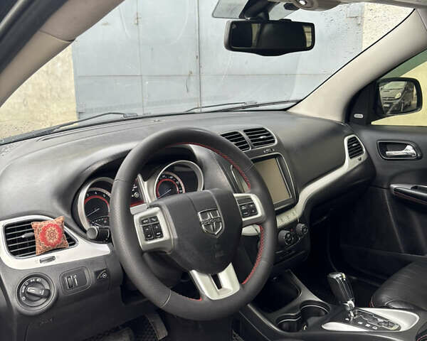 Чорний Додж Джорні, об'ємом двигуна 3.6 л та пробігом 230 тис. км за 11350 $, фото 4 на Automoto.ua