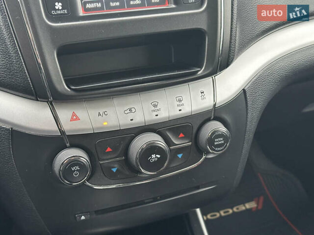 Чорний Додж Джорні, об'ємом двигуна 2.36 л та пробігом 222 тис. км за 8200 $, фото 38 на Automoto.ua