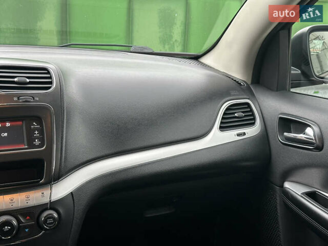 Чорний Додж Джорні, об'ємом двигуна 2.36 л та пробігом 222 тис. км за 8200 $, фото 30 на Automoto.ua