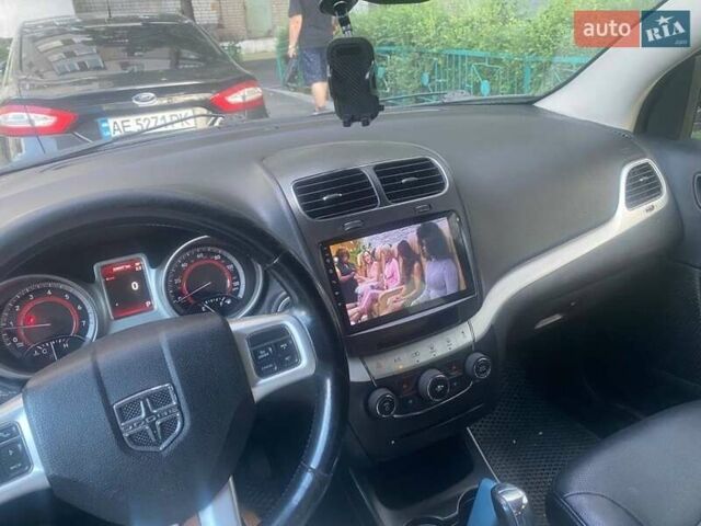 Чорний Додж Джорні, об'ємом двигуна 2.4 л та пробігом 230 тис. км за 12000 $, фото 4 на Automoto.ua