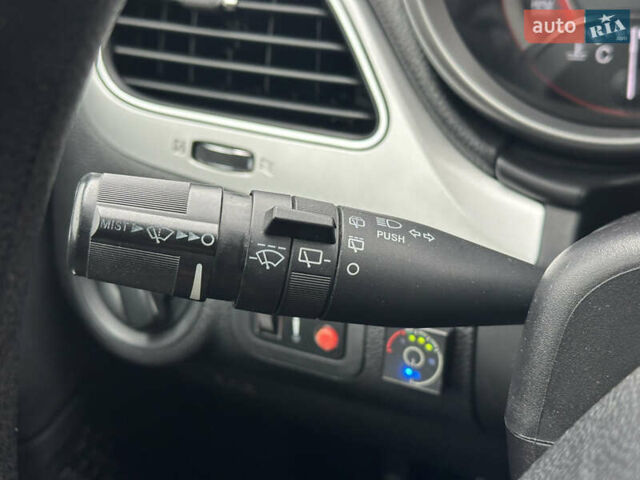 Чорний Додж Джорні, об'ємом двигуна 2.36 л та пробігом 222 тис. км за 8200 $, фото 35 на Automoto.ua