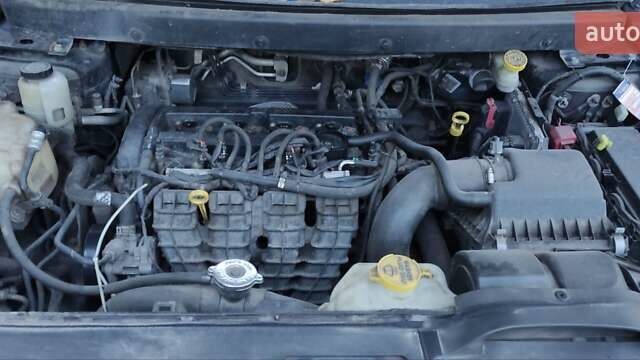 Черный Додж Джорни, объемом двигателя 2.36 л и пробегом 292 тыс. км за 9100 $, фото 6 на Automoto.ua