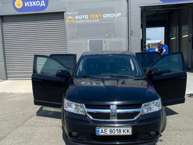 Чорний Додж Джорні, об'ємом двигуна 2.4 л та пробігом 230 тис. км за 8600 $, фото 2 на Automoto.ua