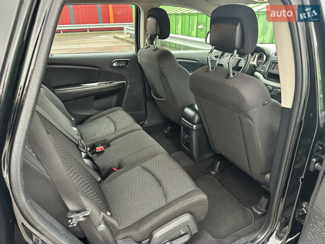 Чорний Додж Джорні, об'ємом двигуна 2.36 л та пробігом 222 тис. км за 8200 $, фото 22 на Automoto.ua