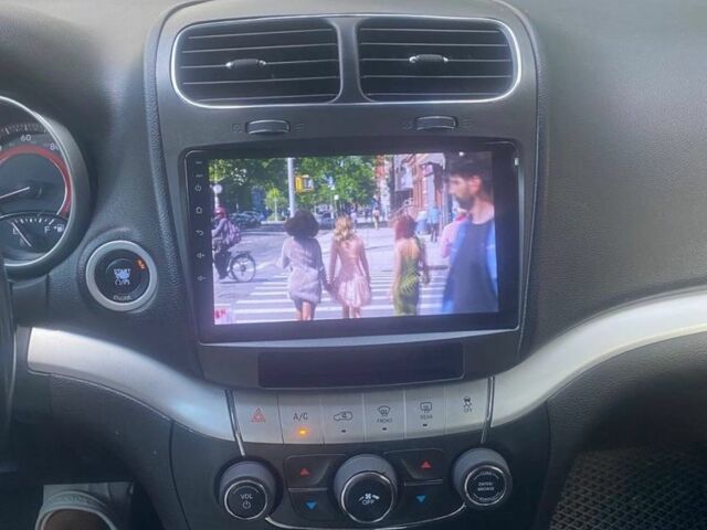 Чорний Додж Джорні, об'ємом двигуна 2.4 л та пробігом 230 тис. км за 8600 $, фото 6 на Automoto.ua