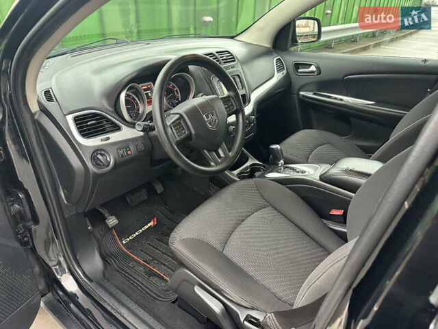 Чорний Додж Джорні, об'ємом двигуна 2.36 л та пробігом 222 тис. км за 8200 $, фото 16 на Automoto.ua