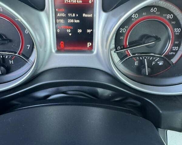 Додж Джорни 2014 в Луцке на Automoto.ua Черный Додж Джорни, объемом двигателя 2.36 л и пробегом 214 тыс. км за 9100 $, фото 2 на Automoto.ua