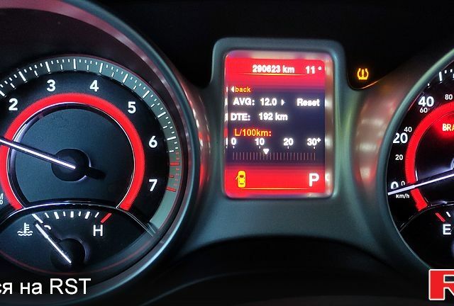 Черный Додж Джорни, объемом двигателя 2.4 л и пробегом 291 тыс. км за 9150 $, фото 7 на Automoto.ua