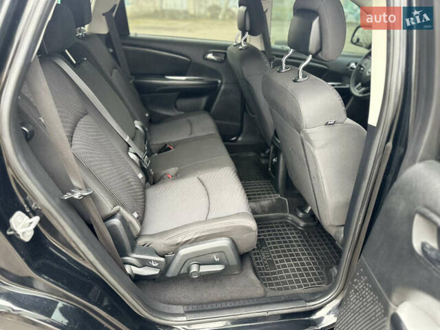 Черный Додж Джорни, объемом двигателя 3.6 л и пробегом 250 тыс. км за 10500 $, фото 15 на Automoto.ua