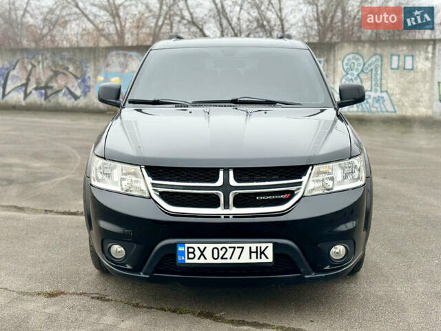 Черный Додж Джорни, объемом двигателя 3.6 л и пробегом 250 тыс. км за 10500 $, фото 4 на Automoto.ua