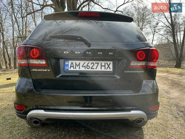 Черный Додж Джорни, объемом двигателя 2.36 л и пробегом 220 тыс. км за 11000 $, фото 15 на Automoto.ua