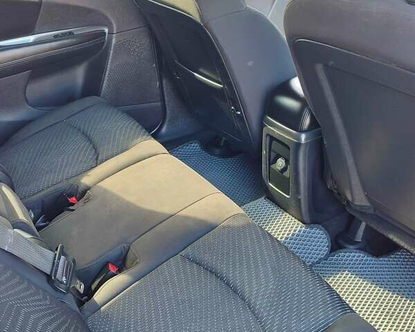 Чорний Додж Джорні, об'ємом двигуна 2.36 л та пробігом 202 тис. км за 11800 $, фото 13 на Automoto.ua