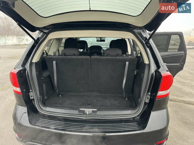 Черный Додж Джорни, объемом двигателя 3.6 л и пробегом 250 тыс. км за 10500 $, фото 20 на Automoto.ua