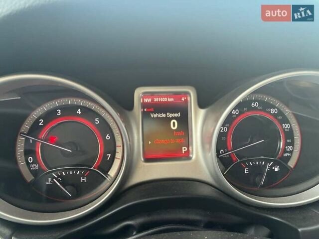 Черный Додж Джорни, объемом двигателя 2.36 л и пробегом 352 тыс. км за 9000 $, фото 12 на Automoto.ua