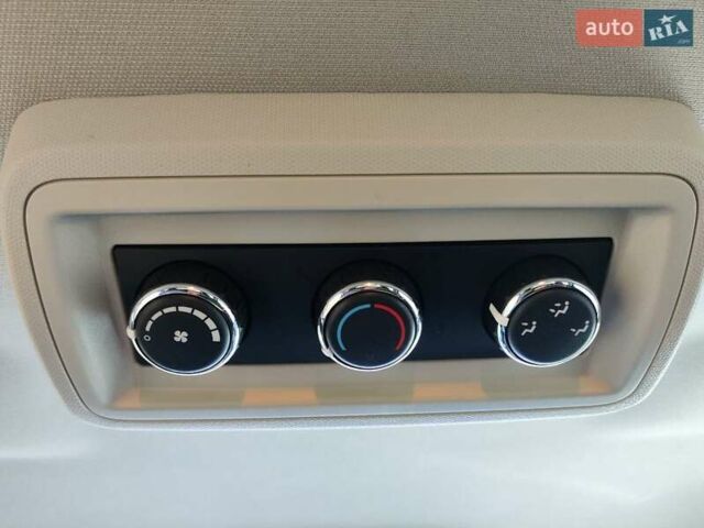 Додж Джорни 2015 в Киеве на Automoto.ua Черный Додж Джорни, объемом двигателя 2.36 л и пробегом 209 тыс. км за 10000 $, фото 14 на Automoto.ua