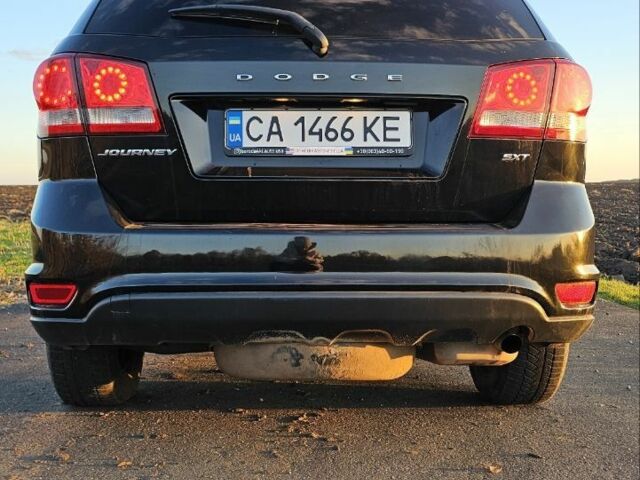 Черный Додж Джорни, объемом двигателя 2.4 л и пробегом 250 тыс. км за 10150 $, фото 2 на Automoto.ua