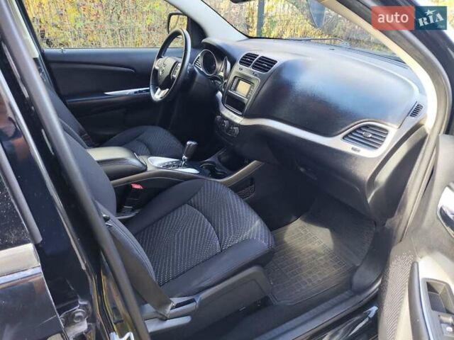 Додж Джорни 2015 в Киеве на Automoto.ua Черный Додж Джорни, объемом двигателя 2.36 л и пробегом 209 тыс. км за 10000 $, фото 9 на Automoto.ua