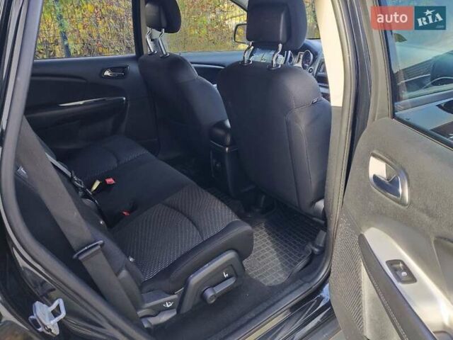 Додж Джорни 2015 в Киеве на Automoto.ua Черный Додж Джорни, объемом двигателя 2.36 л и пробегом 209 тыс. км за 10000 $, фото 8 на Automoto.ua