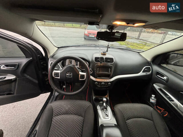 Черный Додж Джорни, объемом двигателя 2.36 л и пробегом 210 тыс. км за 9900 $, фото 6 на Automoto.ua