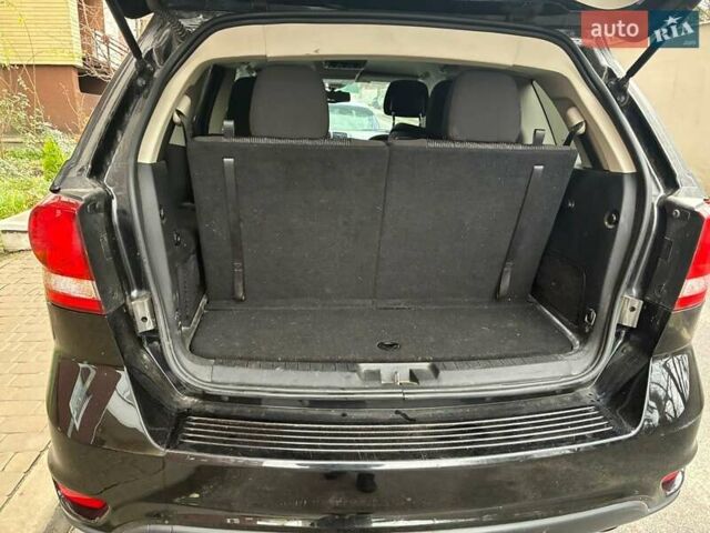 Черный Додж Джорни, объемом двигателя 2.36 л и пробегом 352 тыс. км за 9000 $, фото 8 на Automoto.ua