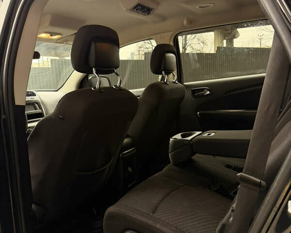 Черный Додж Джорни, объемом двигателя 2.36 л и пробегом 161 тыс. км за 9900 $, фото 43 на Automoto.ua