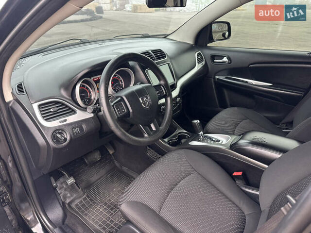 Черный Додж Джорни, объемом двигателя 3.6 л и пробегом 250 тыс. км за 10500 $, фото 25 на Automoto.ua