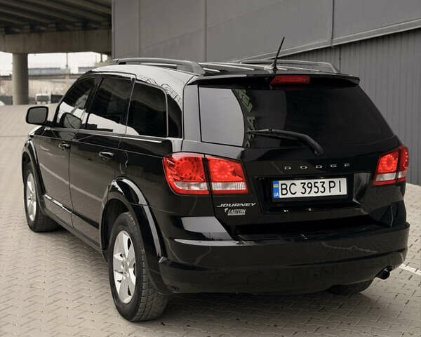 Черный Додж Джорни, объемом двигателя 2.36 л и пробегом 161 тыс. км за 9900 $, фото 5 на Automoto.ua