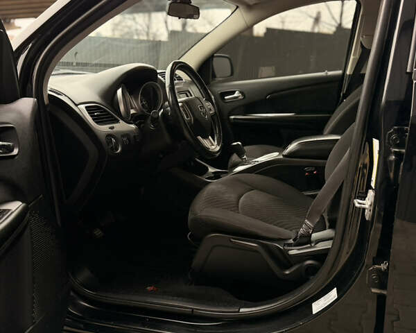 Черный Додж Джорни, объемом двигателя 2.36 л и пробегом 161 тыс. км за 9900 $, фото 60 на Automoto.ua