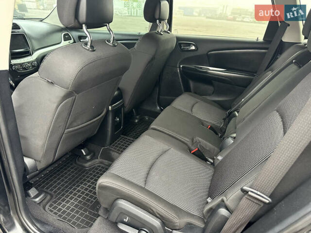 Черный Додж Джорни, объемом двигателя 3.6 л и пробегом 250 тыс. км за 10500 $, фото 26 на Automoto.ua