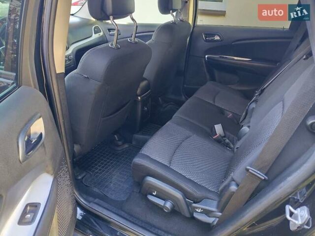 Додж Джорни 2015 в Киеве на Automoto.ua Черный Додж Джорни, объемом двигателя 2.36 л и пробегом 209 тыс. км за 10000 $, фото 7 на Automoto.ua