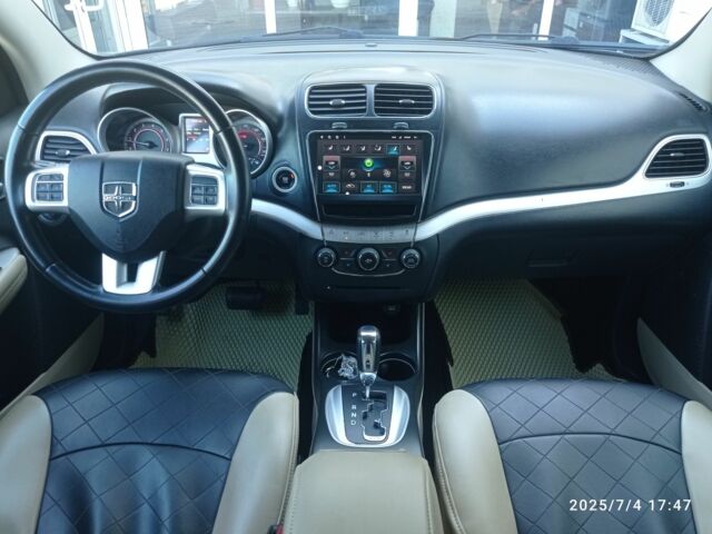 Черный Додж Джорни, объемом двигателя 2.4 л и пробегом 196 тыс. км за 9999 $, фото 7 на Automoto.ua