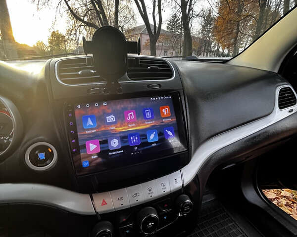 Черный Додж Джорни, объемом двигателя 2.36 л и пробегом 180 тыс. км за 11800 $, фото 35 на Automoto.ua