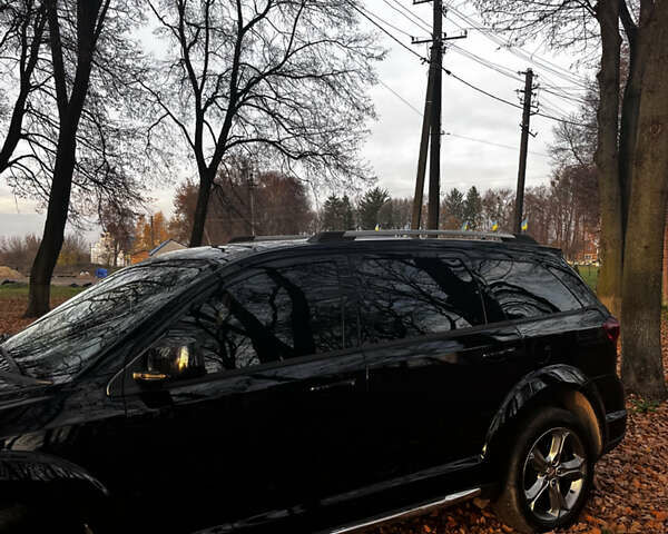 Черный Додж Джорни, объемом двигателя 2.36 л и пробегом 180 тыс. км за 11800 $, фото 6 на Automoto.ua