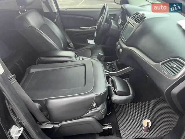 Черный Додж Джорни, объемом двигателя 2.36 л и пробегом 225 тыс. км за 10600 $, фото 15 на Automoto.ua