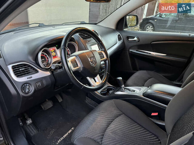 Додж Джорни 2015 в Белой Церкве на Automoto.ua Черный Додж Джорни, объемом двигателя 2.36 л и пробегом 195 тыс. км за 11500 $, фото 8 на Automoto.ua