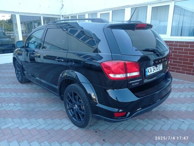 Черный Додж Джорни, объемом двигателя 2.4 л и пробегом 196 тыс. км за 9999 $, фото 2 на Automoto.ua