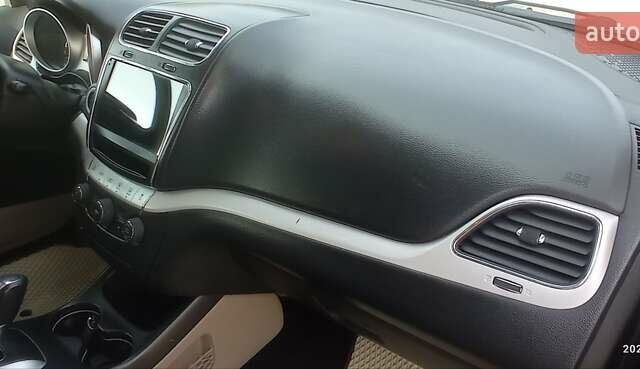 Додж Джорни 2015 в Черкассах на Automoto.ua Черный Додж Джорни, объемом двигателя 2.36 л и пробегом 199 тыс. км за 9900 $, фото 28 на Automoto.ua