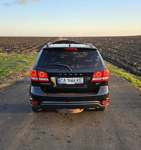 Черный Додж Джорни, объемом двигателя 2.4 л и пробегом 253 тыс. км за 11500 $, фото 5 на Automoto.ua