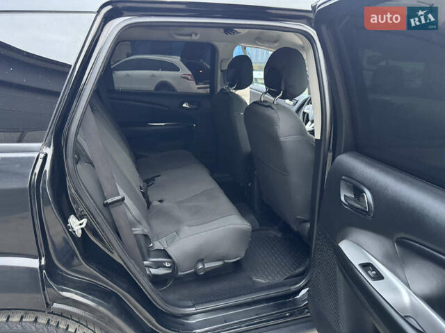 Чорний Додж Джорні, об'ємом двигуна 2.36 л та пробігом 198 тис. км за 8500 $, фото 8 на Automoto.ua