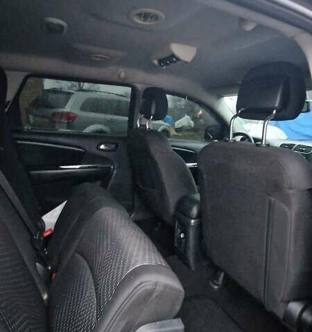 Чорний Додж Джорні, об'ємом двигуна 0 л та пробігом 200 тис. км за 7999 $, фото 12 на Automoto.ua